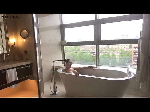 ❤️ Bebé tremendo A masturbar-se apaixonadamente na sua rata na casa de banho ️ Porno real vídeo em porno pt.yespornpics-com.ru