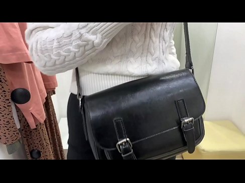 ❤️ Masturbação pública da jovem cadela FeralBerry com um dildo no provador ️ Porno real vídeo em porno pt.yespornpics-com.ru